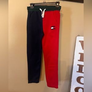 Youth Tommy Hilfiger joggers. NWOT Size medium
